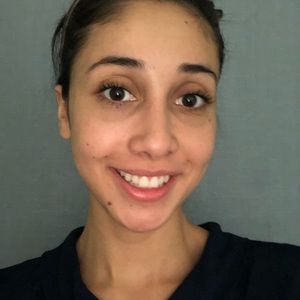 Meet your Posher, Lina